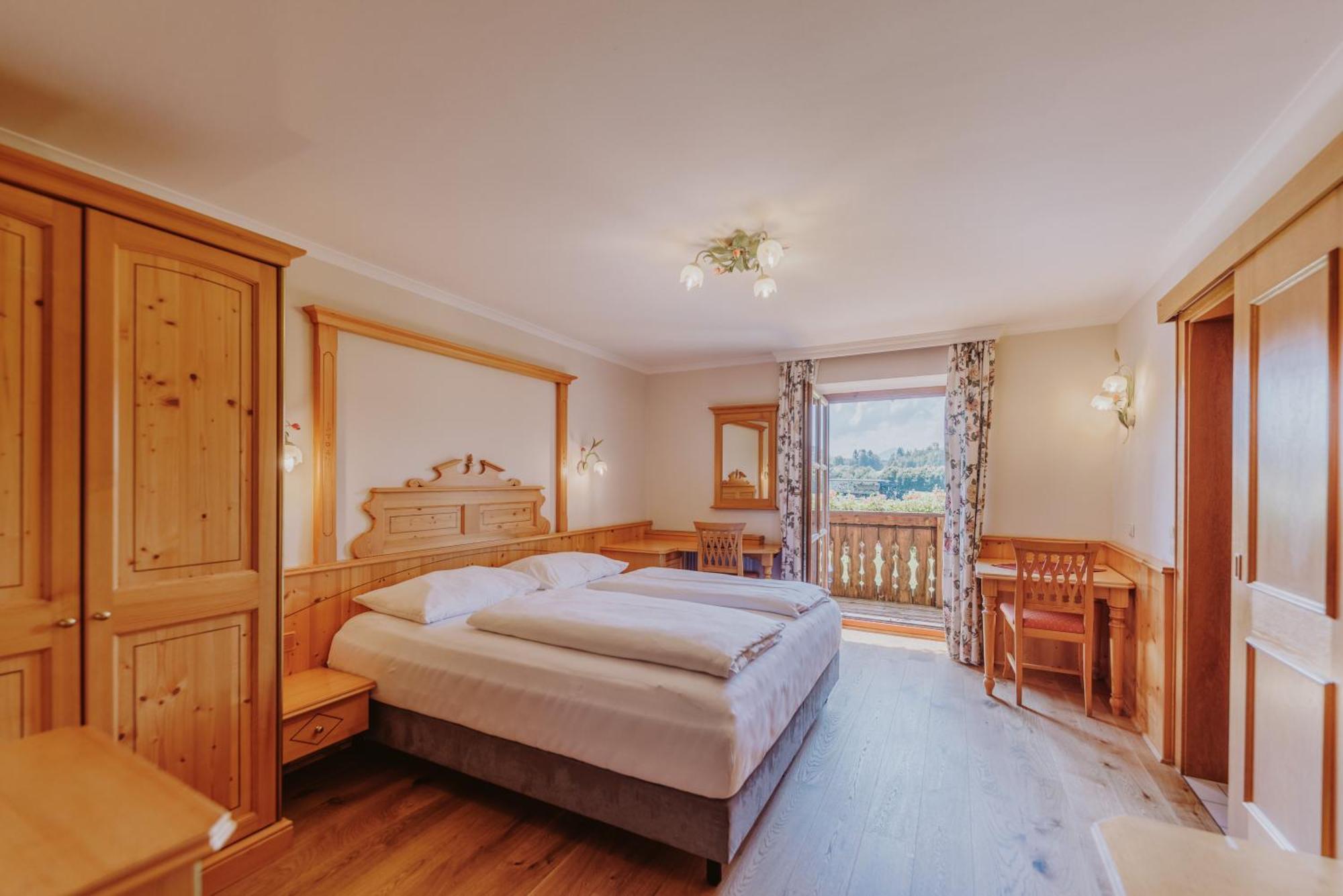 Landhotel Gschirnwirt Eugendorf Zewnętrze zdjęcie